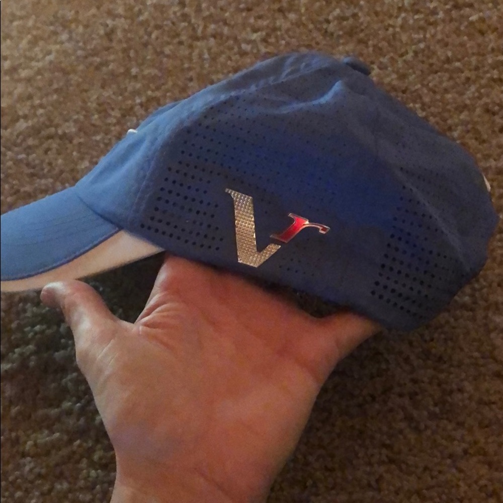 Nike hat - Picture 4 of 4